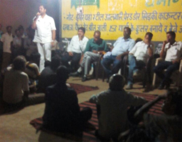 सघन जनसंपर्क में जुटे विधायक उमेश